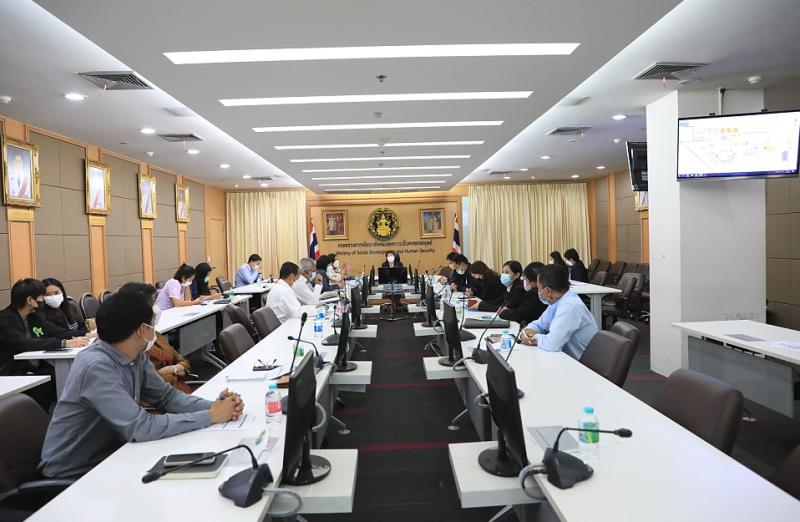 รองปลัดพม.คณะทำงา�