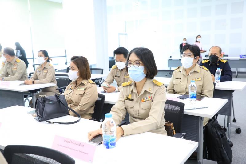 รองปลัดพม.เป็นประ�