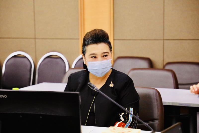 รองปลัดพม.เป็นประ�