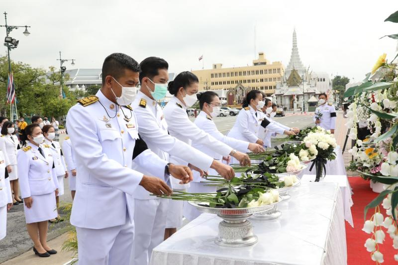 รองปลัดพม.นำคณะผู�
