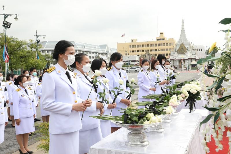 รองปลัดพม.นำคณะผู�