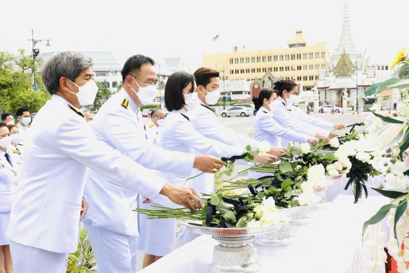 รองปลัดพม.นำคณะผู�