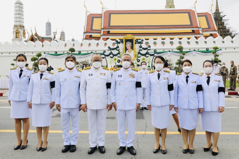 รองปลัดพม.นำคณะผู�