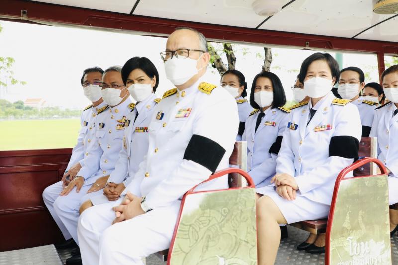 รองปลัดพม.นำคณะผู�