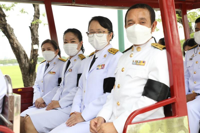 รองปลัดพม.นำคณะผู�