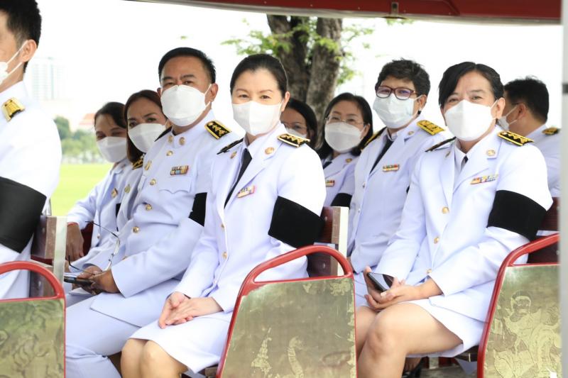 รองปลัดพม.นำคณะผู�