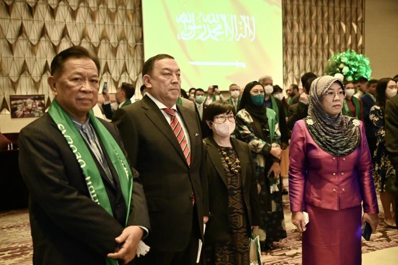 รมว.พม. ร่วมแสดงคว�