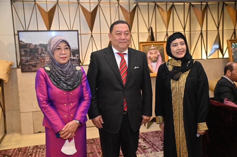 รมว.พม. ร่วมแสดงคว�