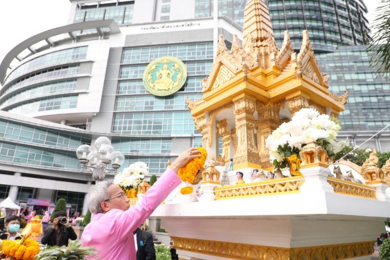 ปลัดพม. เป็นประธาน