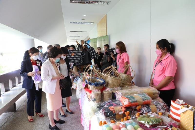 ปลัดพม.ร่วมลงนามเ�