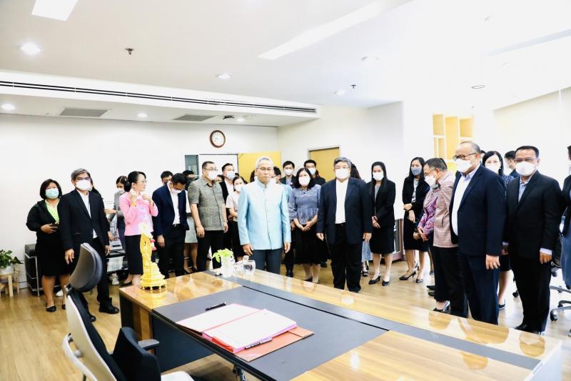 ปลัดพม.เข้ารับตำแ�
