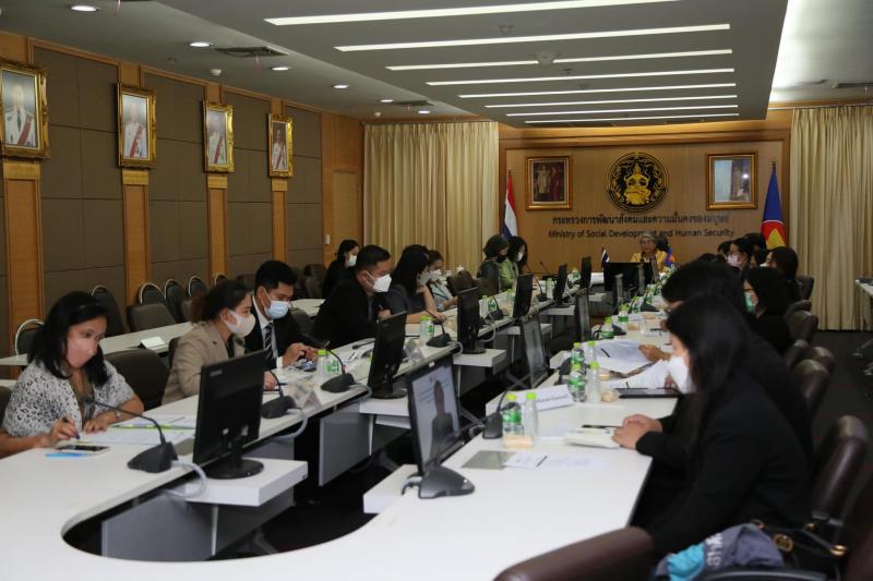 รองปลัดพม.เข้าร่ว�