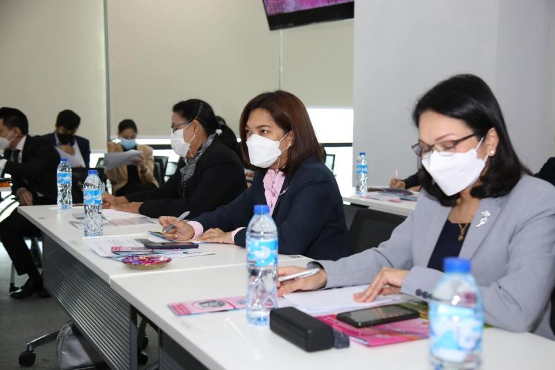 รมว.พม.เป็นประธานเ