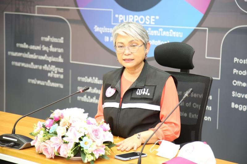 รองปลัดพม.ลงพื้นท�