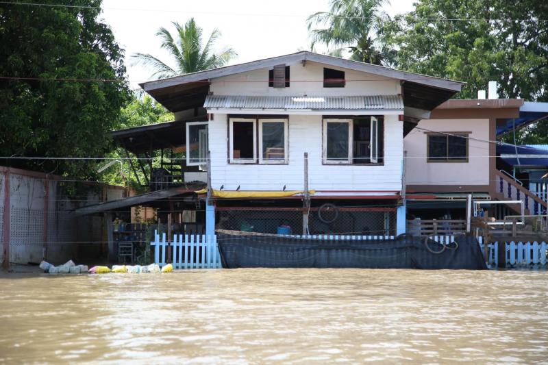 รองปลัดพม.ลงพื้นท�