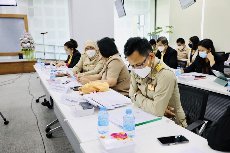 ปลัดพม.เป็นประธาน�