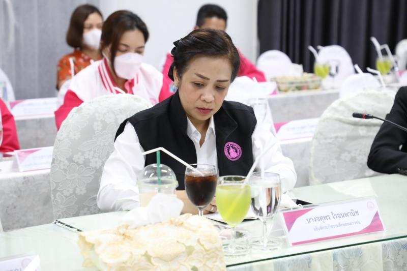 รมว.พม. เป็นประธาน�