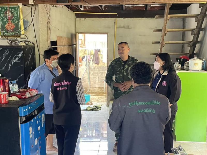 ผต.พม.ลงพื้นที่ติด