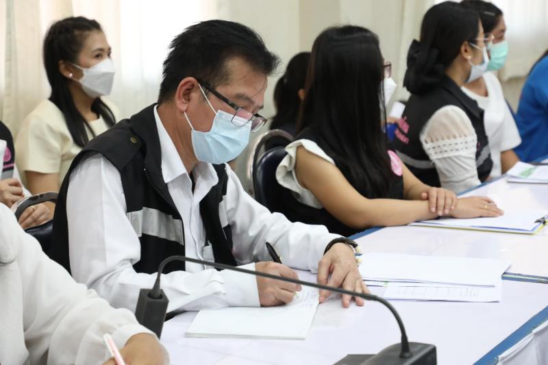 รมว.พม. ลงพื้นที่จ�