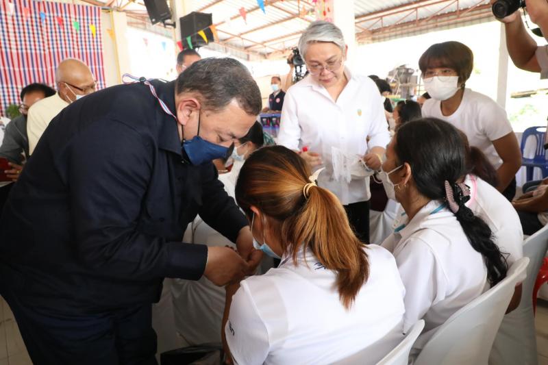 รมว.พม. เป็นประธาน�