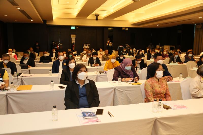 ปลัดพม.เป็นประธาน�