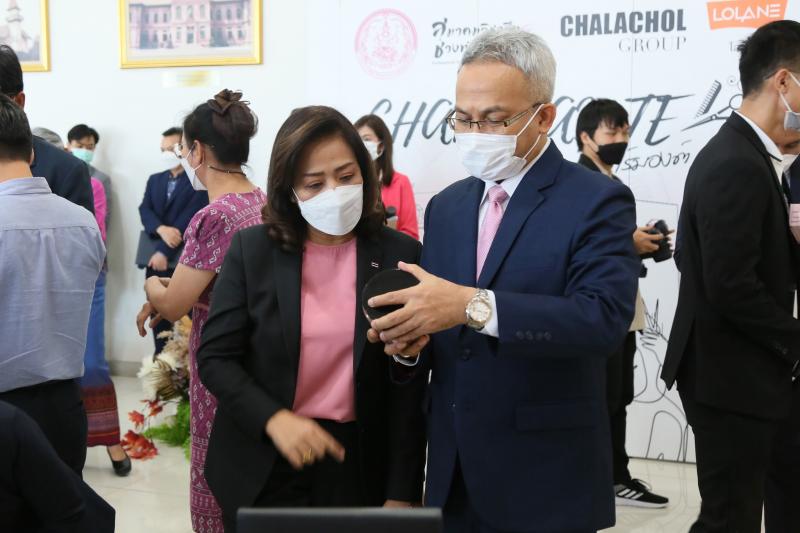 รมว.พม. เป็นประธาน�