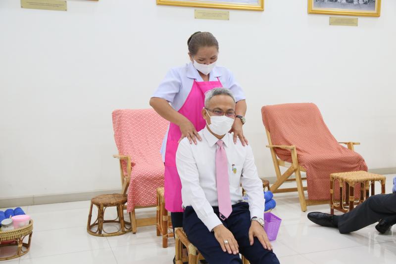 รมว.พม. เป็นประธาน�