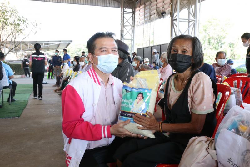 รมว.พม. เป็นประธาน�