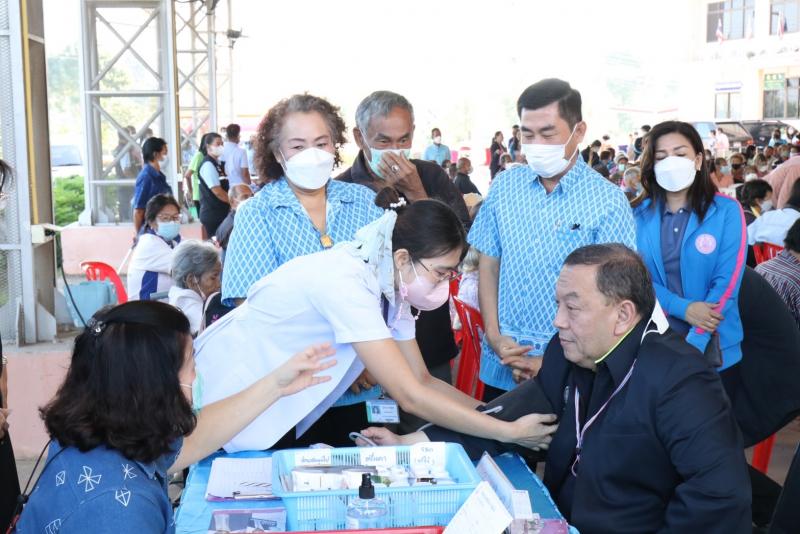 รมว.พม. เป็นประธาน�