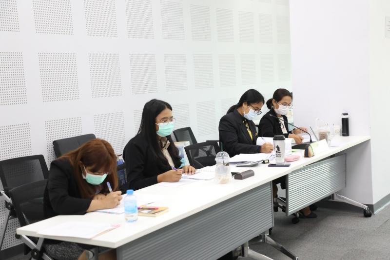 รองปลัดพม. เป็นประ