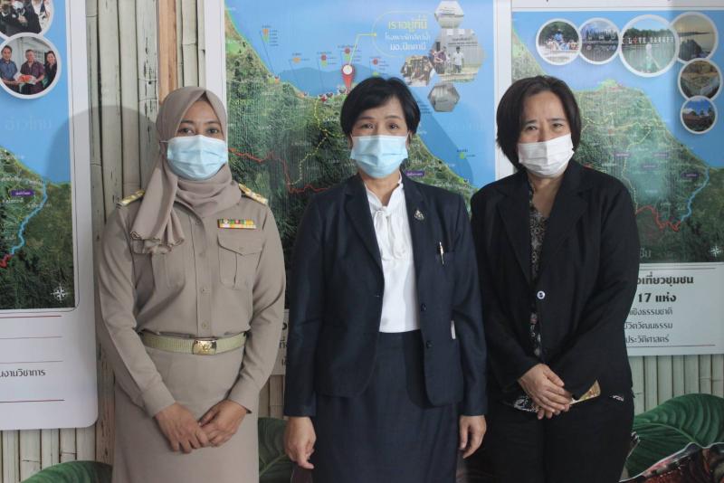 รมว.พม. มอบหมายให้�