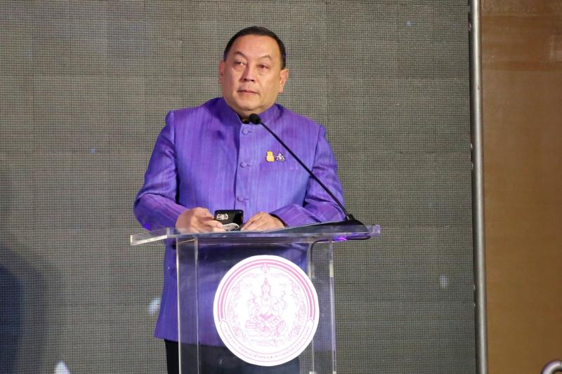 รมว.พม. เป็นประธาน�