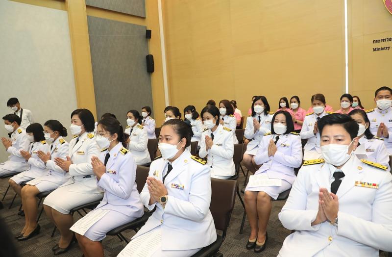 รมว.พม. เป็นประธาน�
