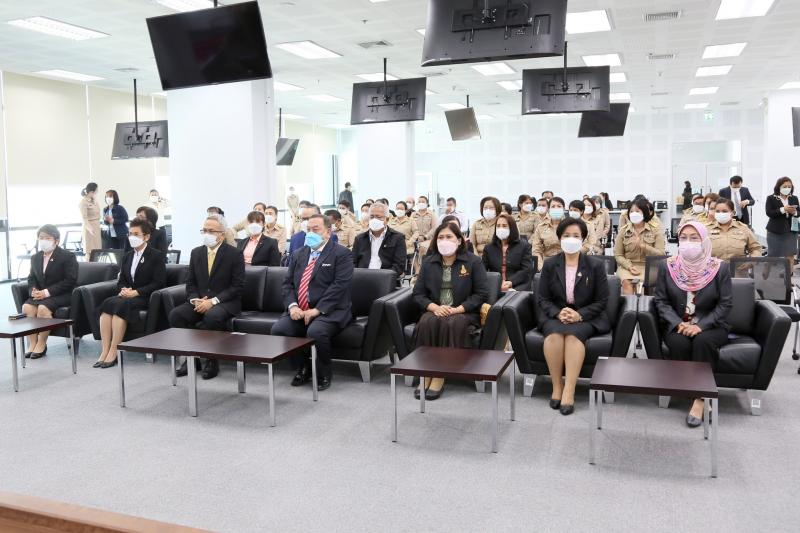 รมว.พม. เป็นประธาน�