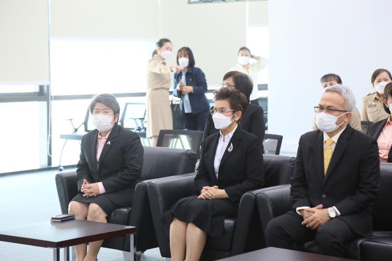 รมว.พม. เป็นประธาน�