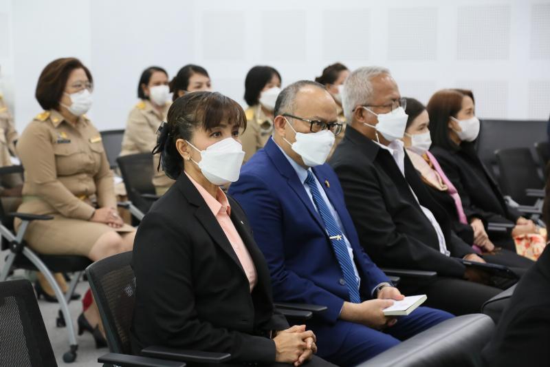 รมว.พม. เป็นประธาน�