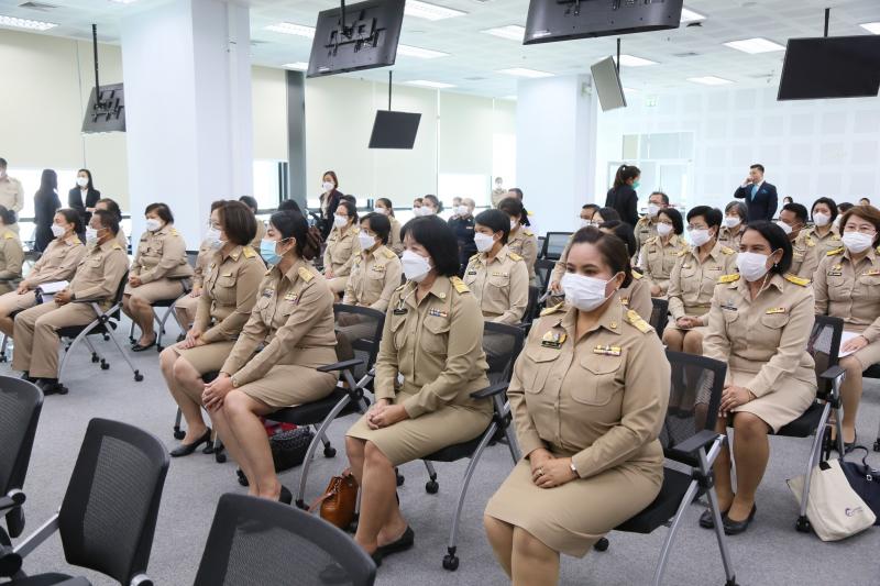 รมว.พม. เป็นประธาน�