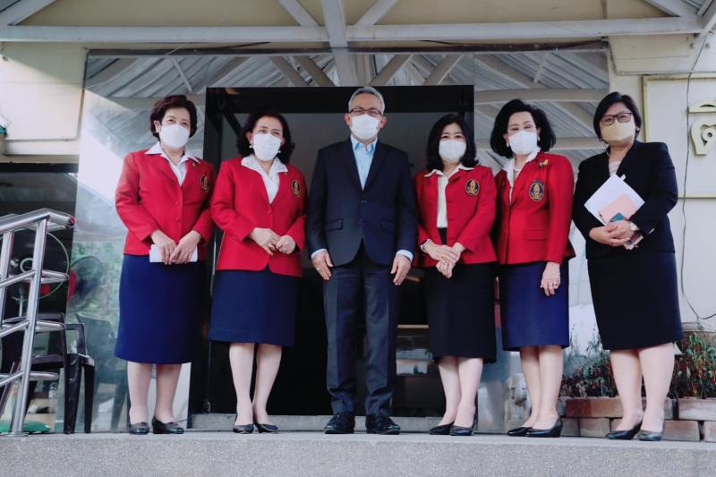 ปลัดพม. เข้าพบ พลต�