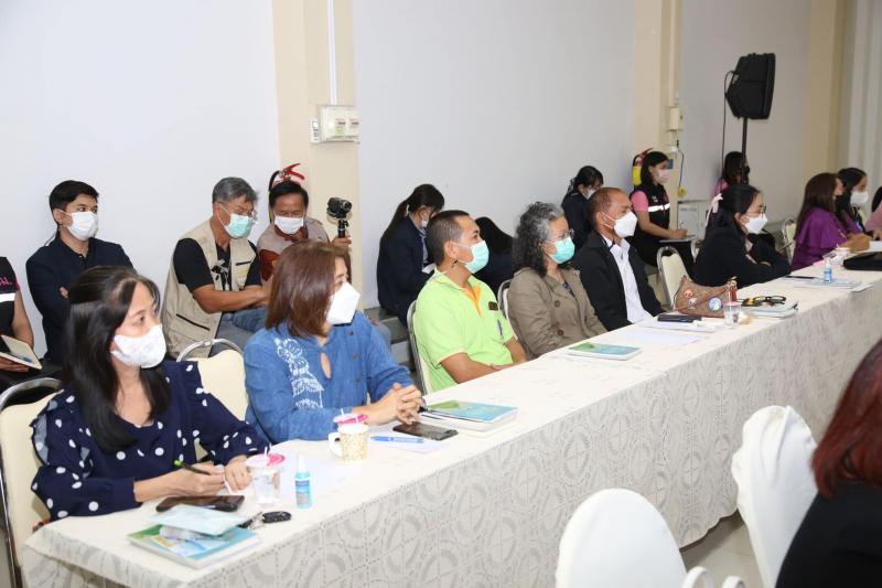 รมว.พม. เป็นประธาน�