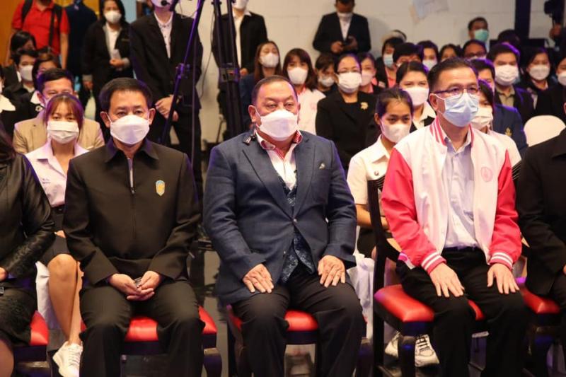 รมว.พม. เป็นประธาน�