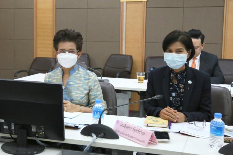 รมว.พม. เป็นปะธานก�