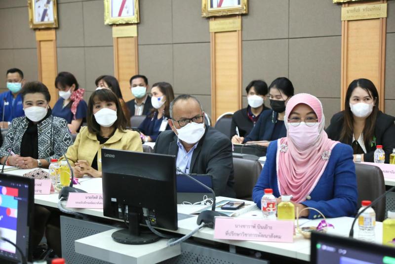 รมว.พม. เป็นประธาน�