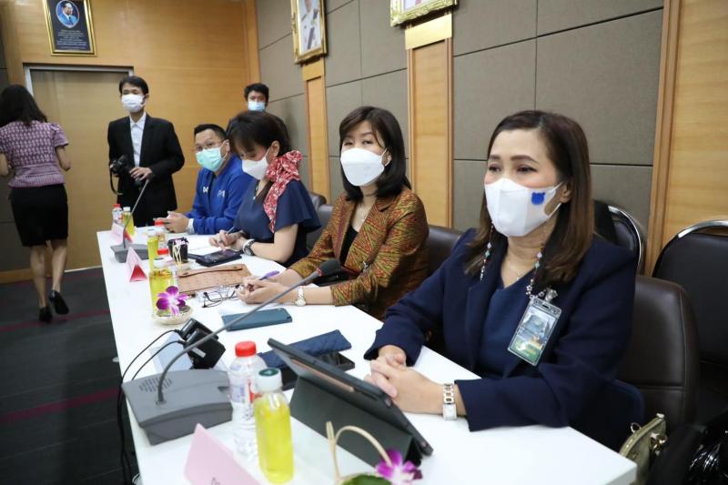 รมว.พม. เป็นประธาน�