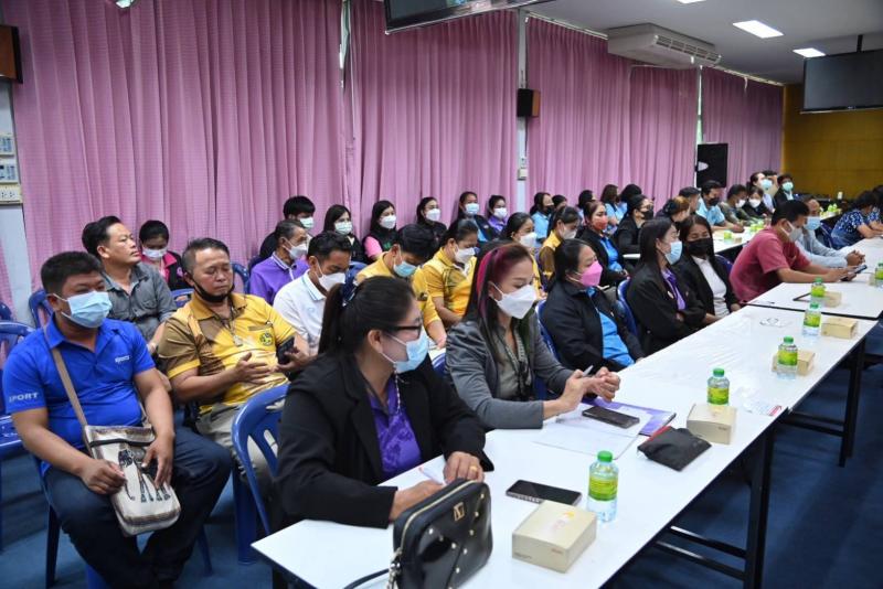 รมว.พม. ขับเคลื่อน�