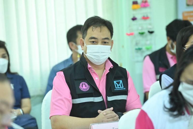 รมว.พม. เร่งเครื่อ�