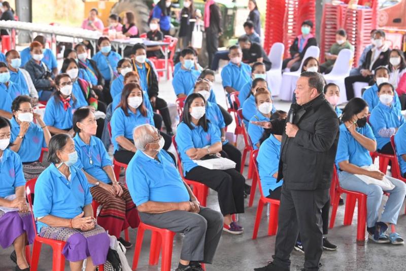 รมว.พม. เปิดอบรม อพ�