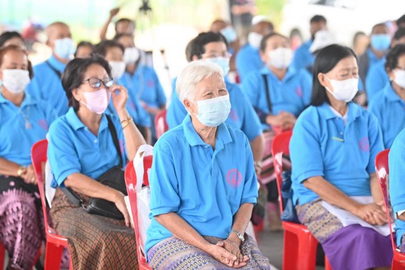 รมว.พม. เปิดอบรม อพ�
