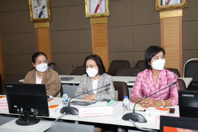 รมว.พม. เป็นประธาน�