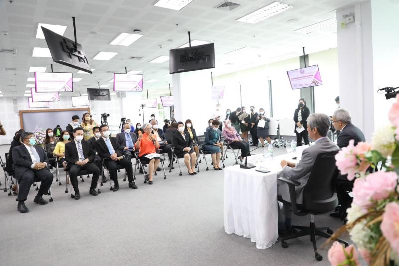 พม. จับมือ TDRI แถลงสถ
