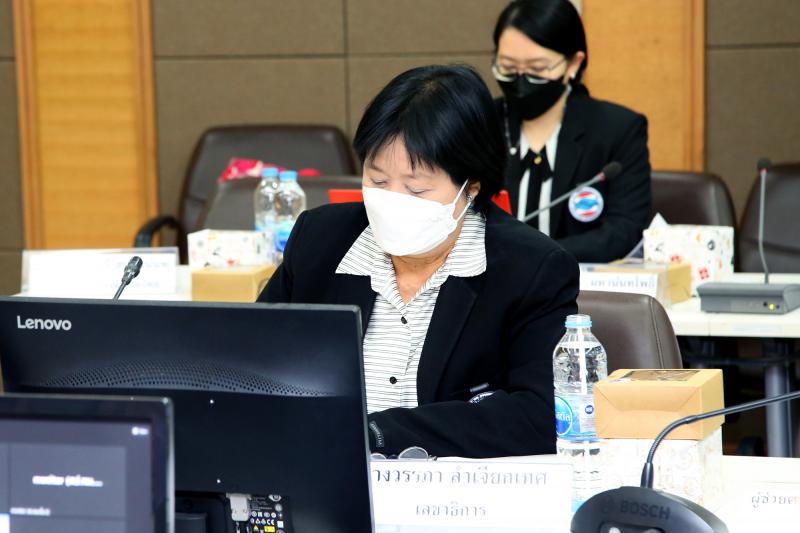 ปลัดพม. พบปะพูดคุย